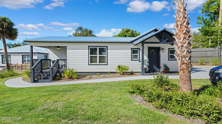 Property Photo: 405 Massalina Drive FL 32401