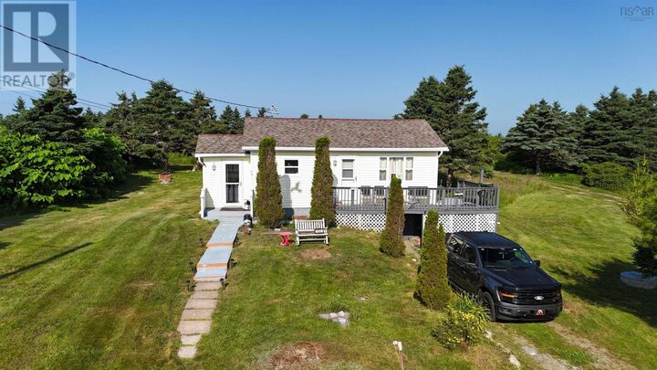 Property Photo:  60 Red Schoolhouse Lane  NS B0W 2P0 