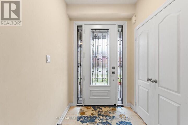 Property Photo:  3352 Erin Centre Boulevard  ON L5M 8C3 