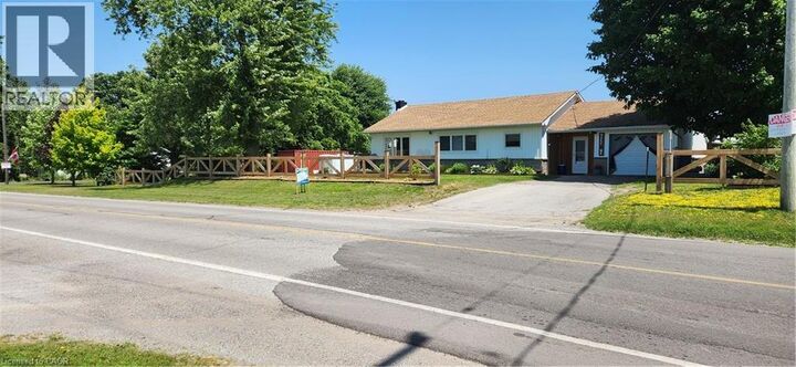 Property Photo: 700 Norfolk County Rd 28 ON N0E 1G0