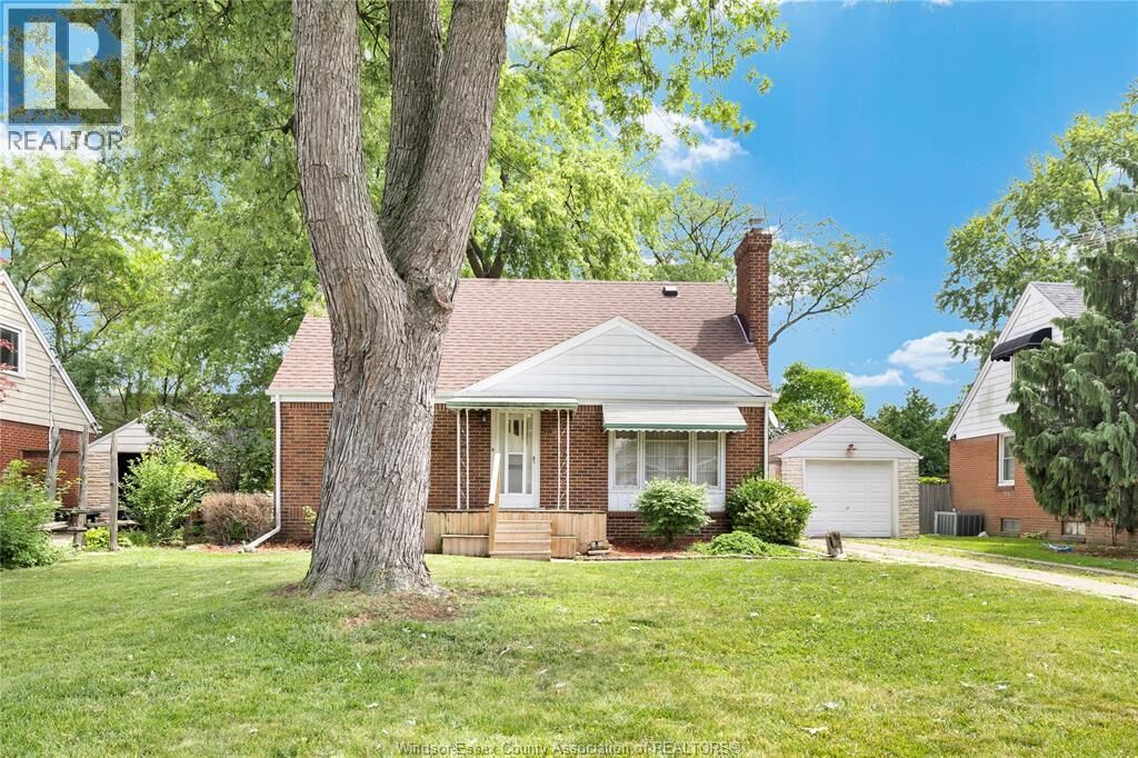 Property Photo:  3138 Church  ON N9E 1V1 
