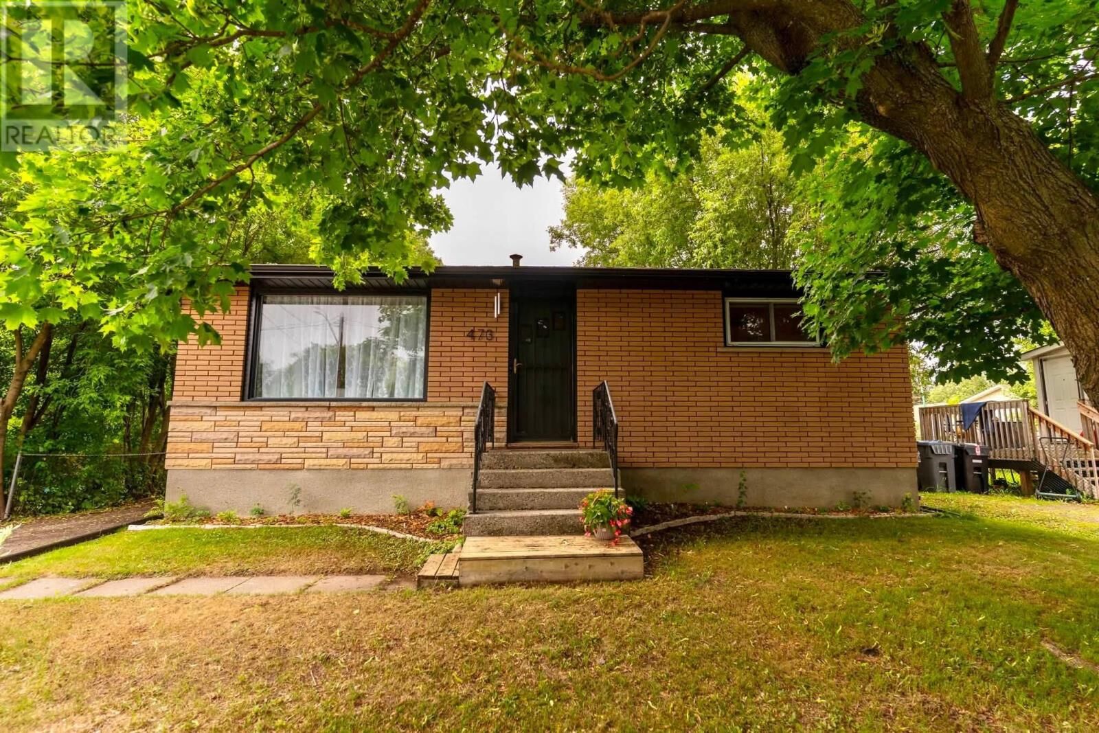 Property Photo: 473 Tupper St ON P7A 3Z5