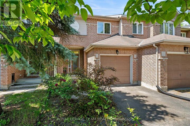 193 Thornbury Crescent — photo 1