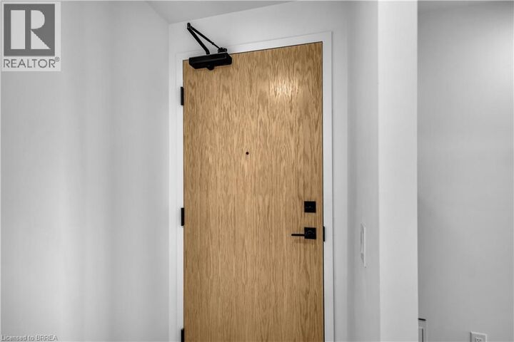 Property Photo: 33 Erie Avenue 1001 ON N3S 0K7