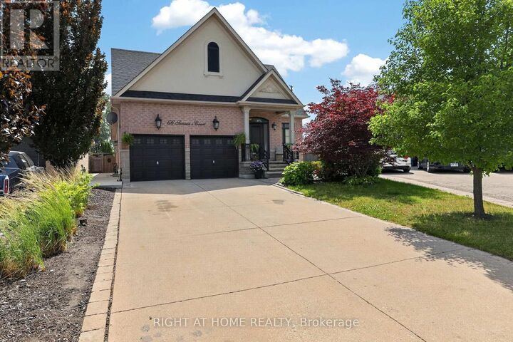 Property Photo:  66 Sanremo Court  ON L4H 1K5 