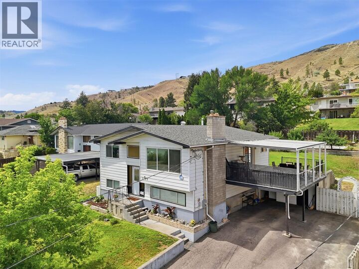 Photo de la propriété:  2346 Westsyde Road  BC V2B 7C4 