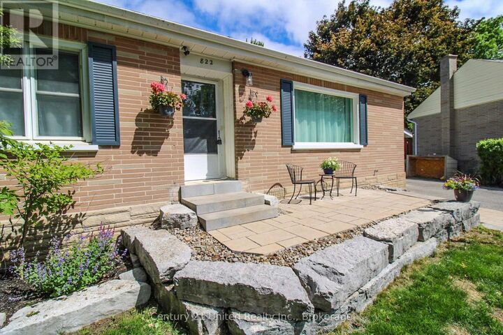 Property Photo: 822 Argyle Street ON K9H 5T3