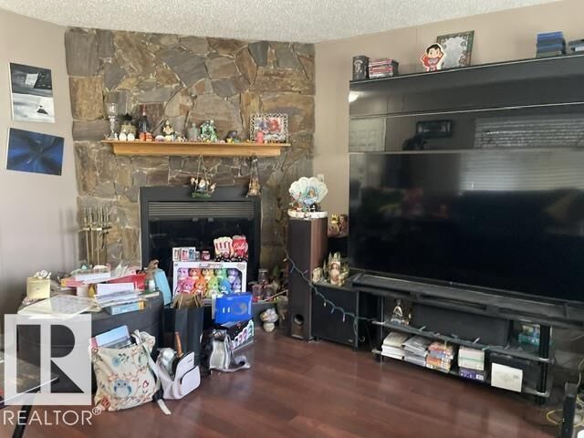 Property Photo: 1352 Lakewood Cross AB T8H 1L2