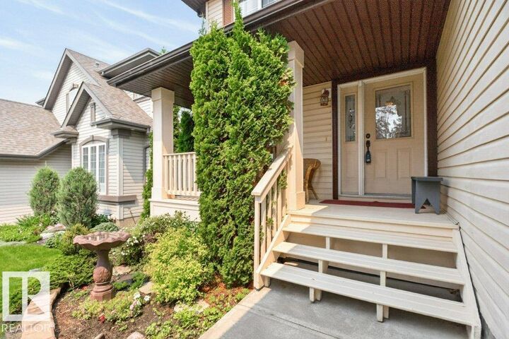 Property Photo: 572 Byrne Crescent SW AB T6W 1E7
