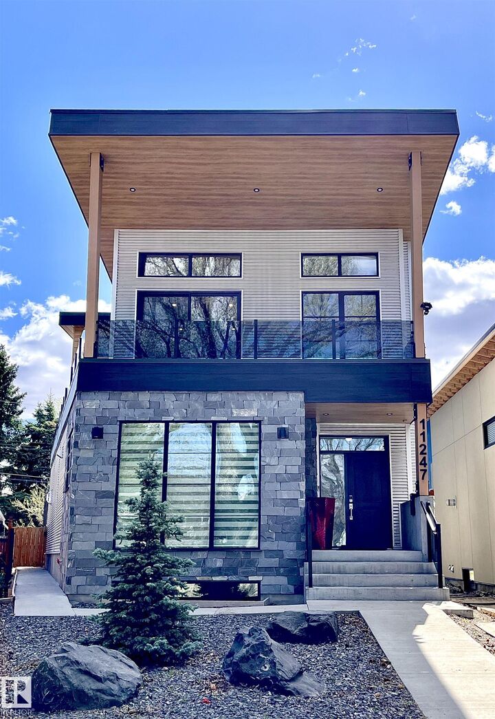 Property Photo: 11247 71 Avenue NW AB T6G 0A5