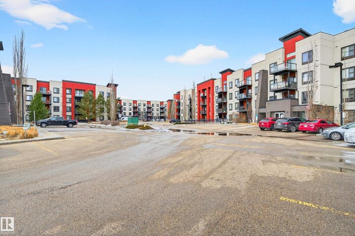 Property Photo:  304 Ambleside Link Link SW 125  AB T6W 0V2 