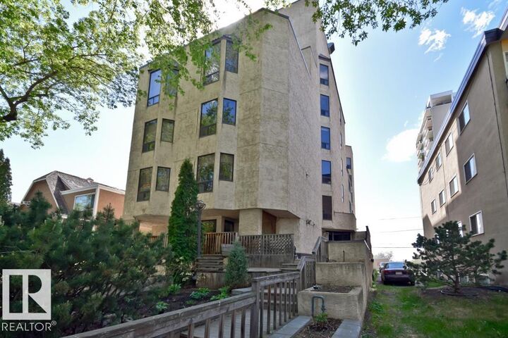 9734 111 Street NW 7 — photo 1