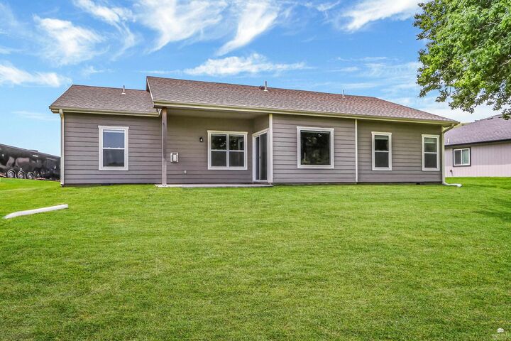 Property Photo: 4921 Plumthicket Drive KS 66503