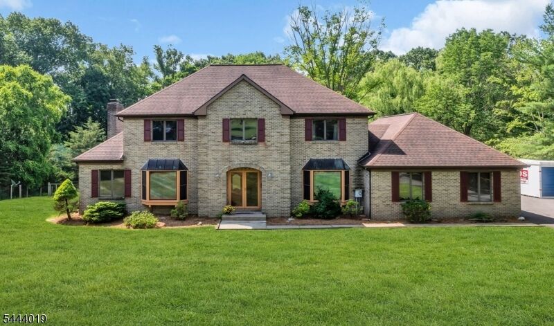 Property Photo:  10 Tara Ct  NJ 07825 