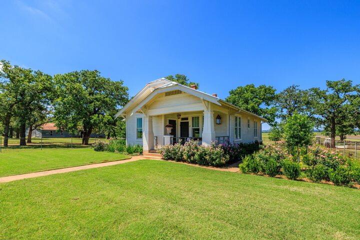 Property Photo: 17 Dusty Farm Lane TX 78624