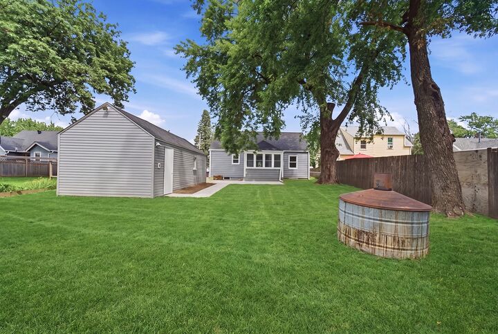 Property Photo:  1116 57th Street  IA 50311 