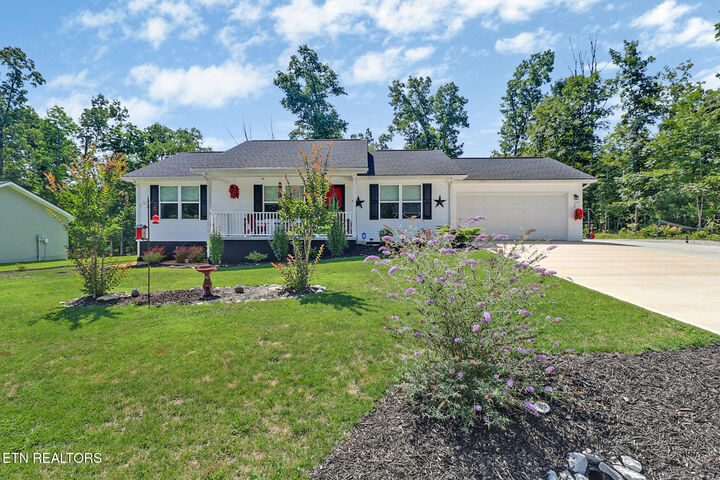 Property Photo:  202 Nehasane Lane  TN 38572 