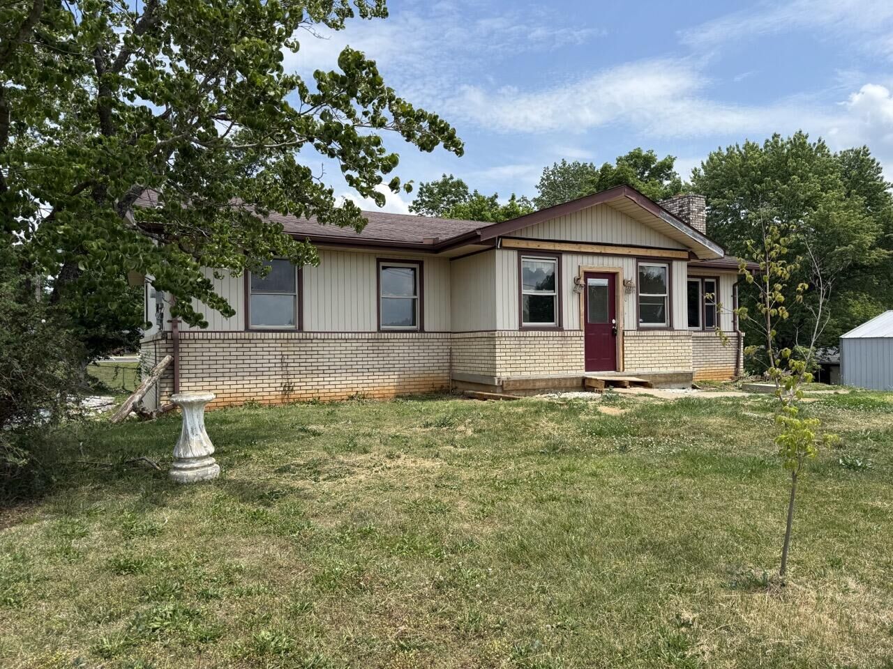 Property Photo:  900 Deerfield Lane  KY 42501 