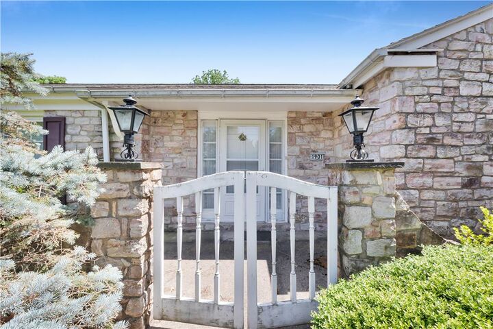 Property Photo: 1901 Saucon Lane PA 18015