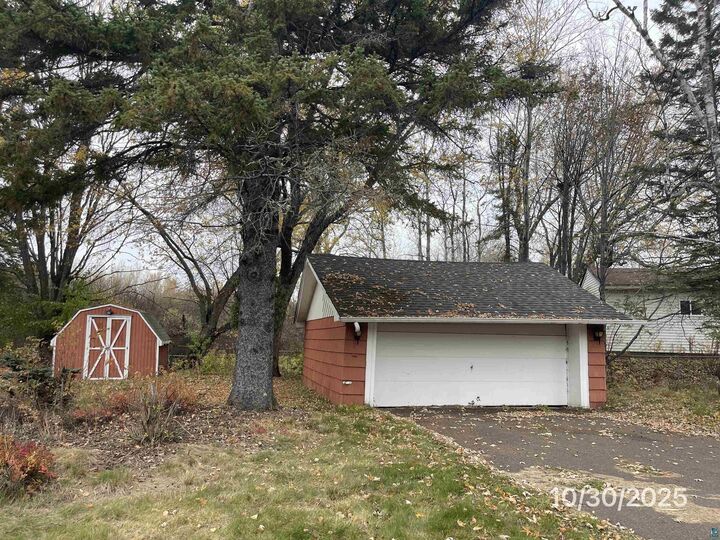 Property Photo: 821 W Page St MN 55811