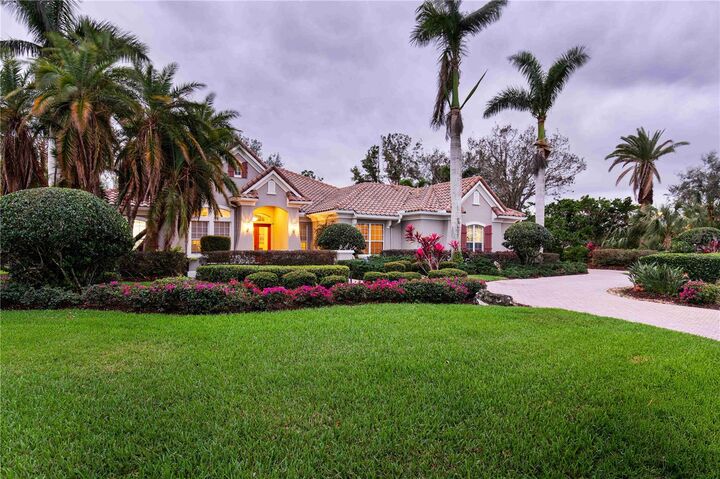 Property Photo:  10006 Discovery Terrace  FL 34212 