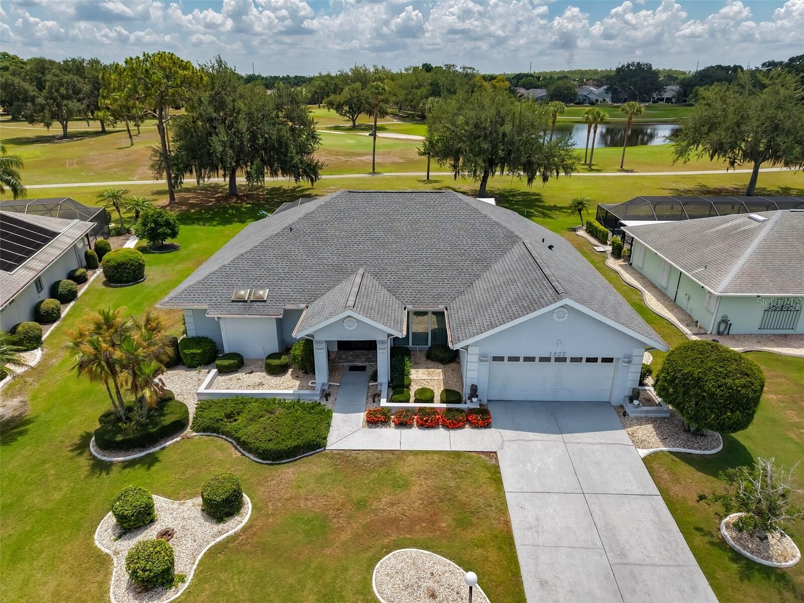 Property Photo: 1927 E View Drive FL 33573