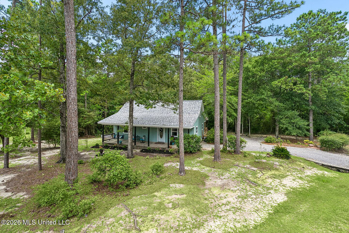 Property Photo:  134 Ridgeview Drive  MS 39426 