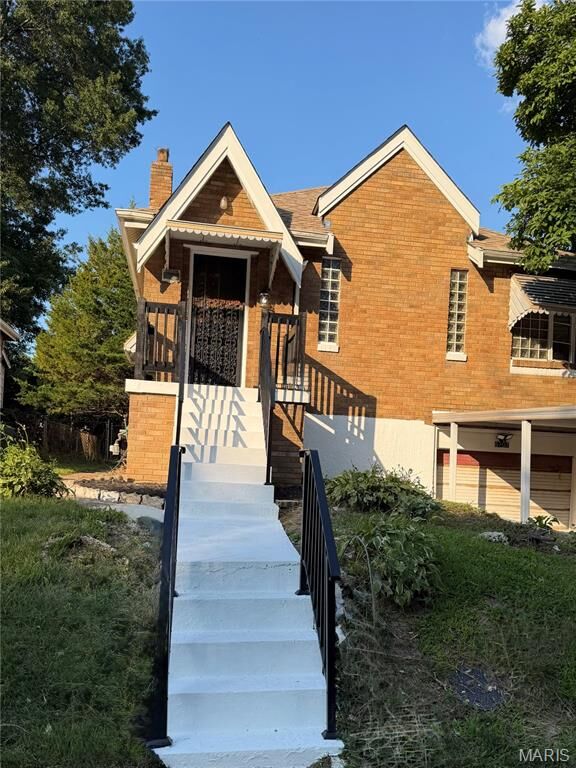 Property Photo:  6707 Perry Avenue  MO 63121 