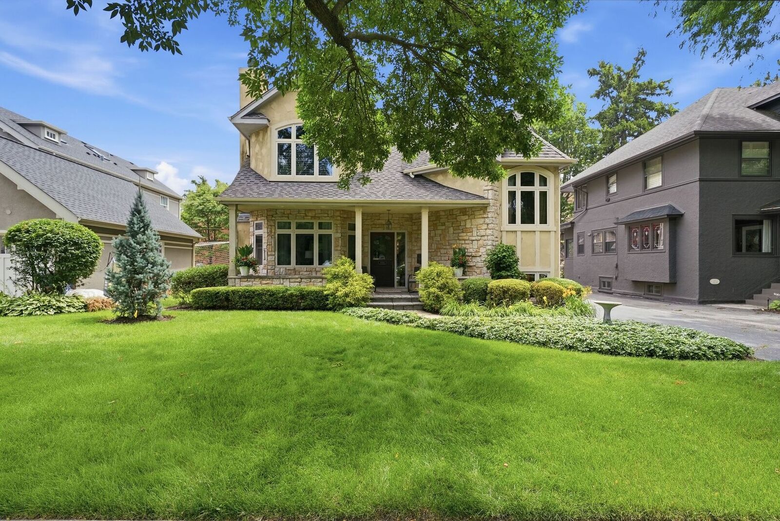 Property Photo: 4361 Central Avenue IL 60558