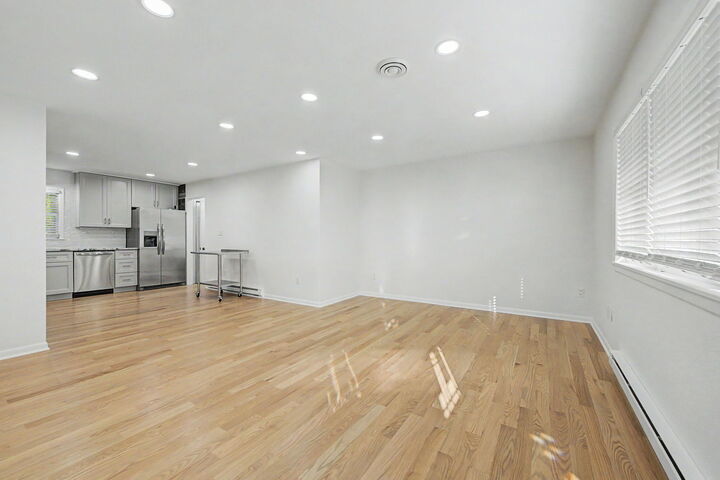 Property Photo:  402 Boggess Street  IL 61036 