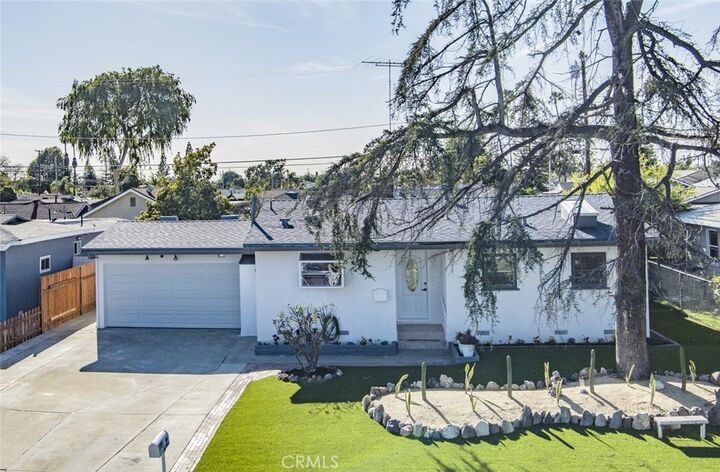 Property Photo: 12611 Loraleen Street CA 92841