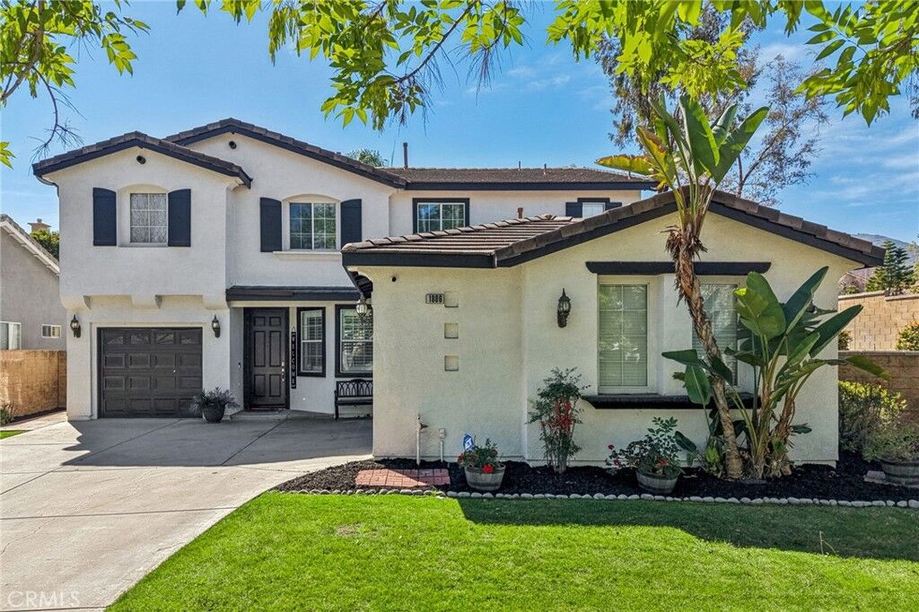 Property Photo:  1806 Riverstone  CA 92883 