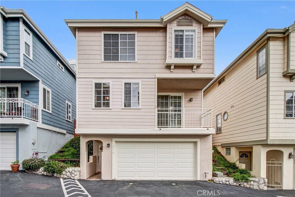 Property Photo: 2314 241st CA 90717