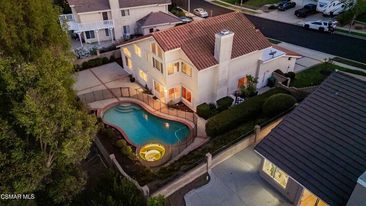 Property Photo:  3188 N Geronimo Avenue  CA 93063 