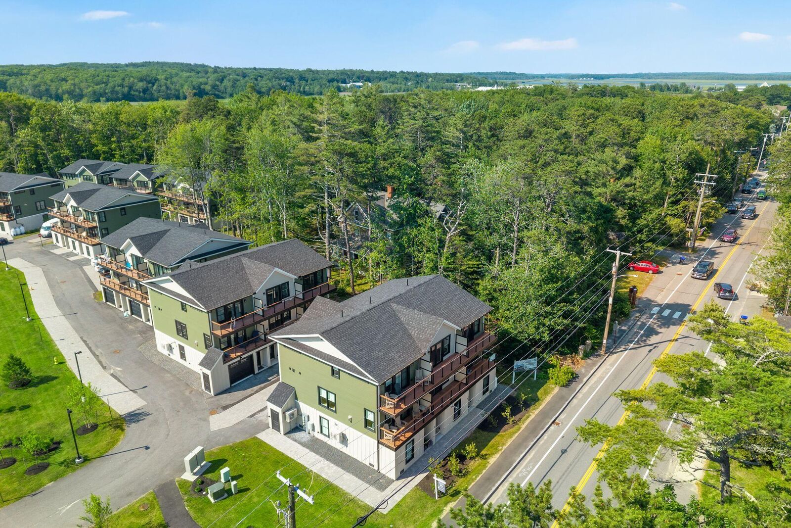 Property Photo:  18 Salt Point Drive 21  ME 04064 