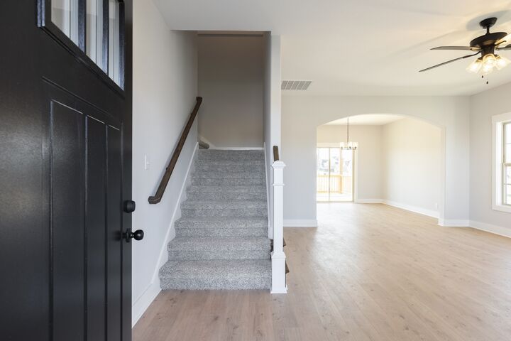 Property Photo: 1076 Cherry Blossom Ln TN 37040