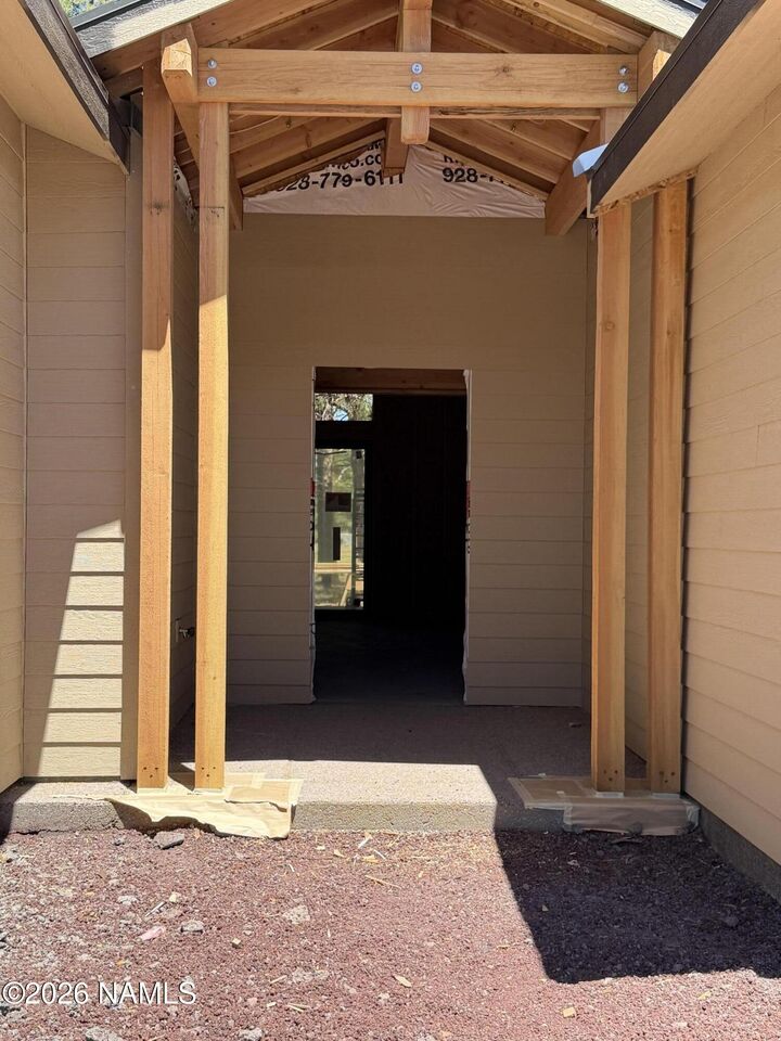 Property Photo:  467 S Highland Meadows Drive  AZ 86046 