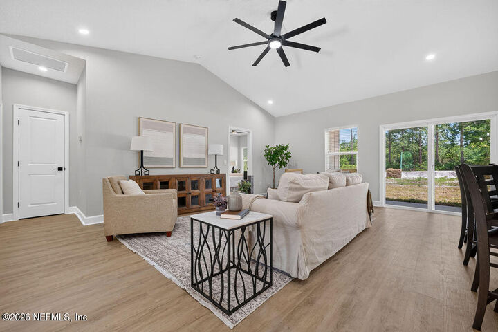 Property Photo:  4620 Burdock Court  FL 32068 