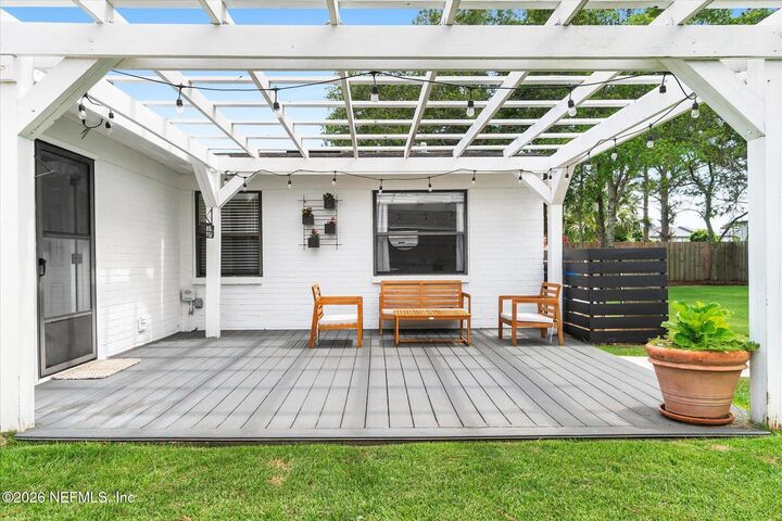 Property Photo: 85 Dolphin Boulevard E FL 32082