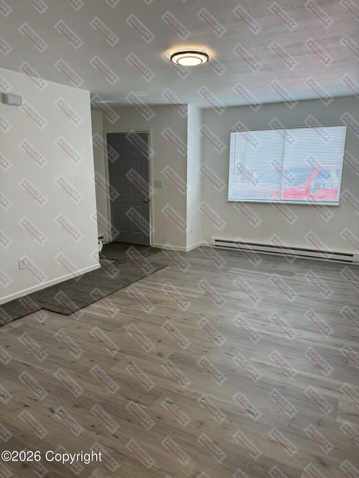 Property Photo:  1405 E 12th St  WY 82716 