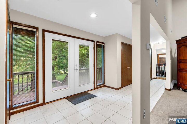 Property Photo:  3 Bluefield Court  NJ 07642 