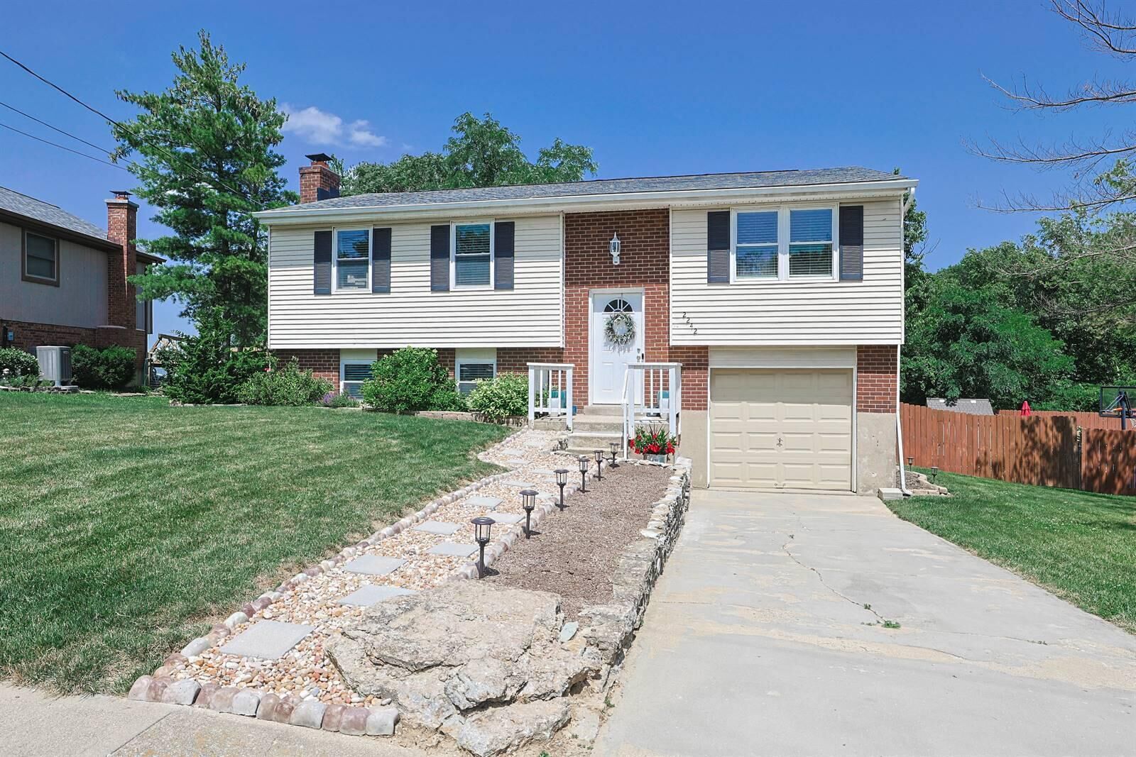 Property Photo: 2242 Wideview Drive KY 41011