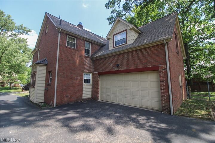 Property Photo: 4036 Hudson Drive OH 44512