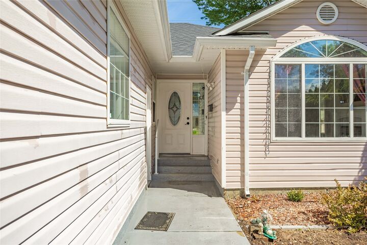 Property Photo:  324 Klassen Road  BC V1X 7P2 