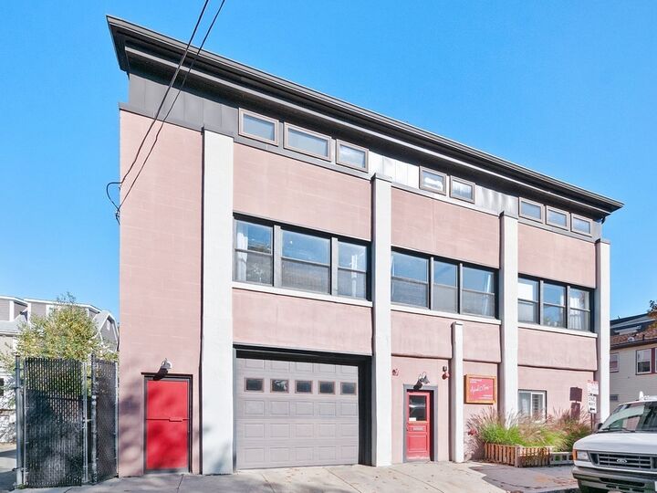 Property Photo:  93 Harvey St 3  MA 02140 
