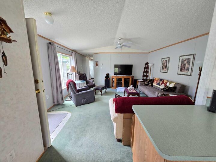 Property Photo:  40 Mobile Drive  AB T0M 2A0 
