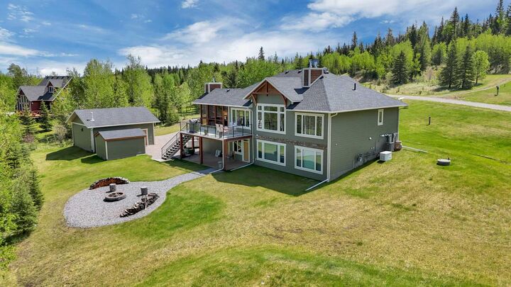 Property Photo: 224 James River AB T0M 1C0