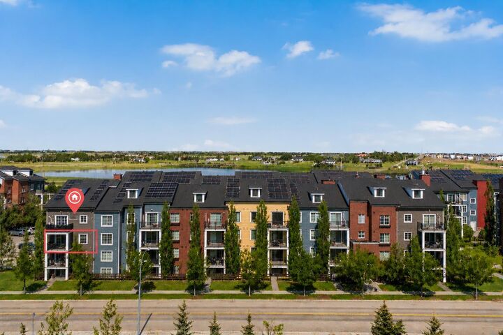 Property Photo: 755 Copperpond Boulevard SE 5309 AB T2Z 4R2