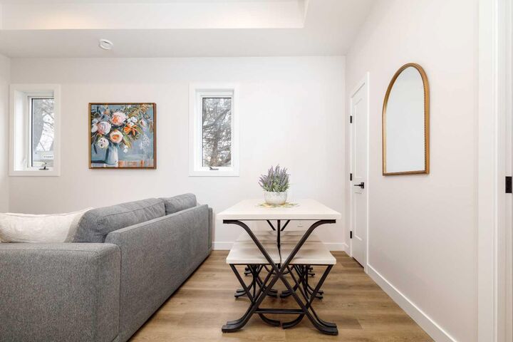 Property Photo:  5463 55 Avenue 7  AB T4L 1M1 