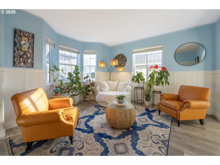Property Photo: 1615 NW 39th St OR 97367